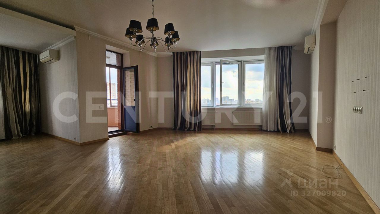 Продажа 4-комн квартиры на вторичном рынке улица Архитектора Власова, 8
