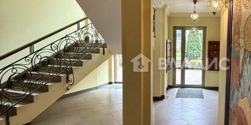 3-комн квартира Большая Озерная улица, 59