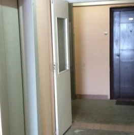 Продажа 2-комн квартиры на вторичном рынке Севастопольский проспект,  д. 13 к4