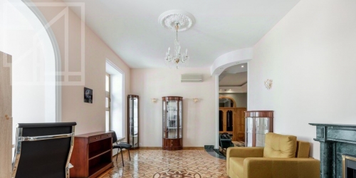 5-комн квартира Обыденский 2-й пер,  д. 11