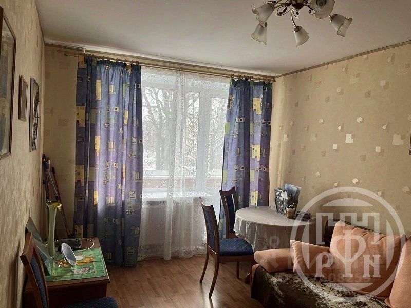 Продажа 2-комн квартиры на вторичном рынке Сестрорецк, улица Володарского,  д. 11