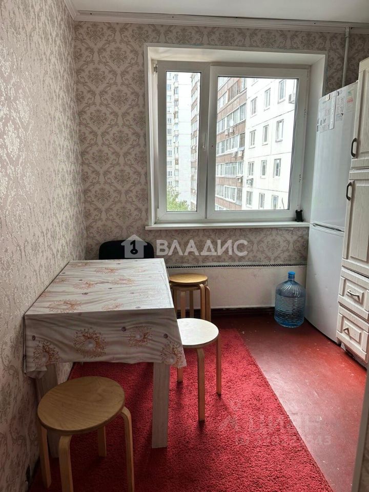 Продажа 2-комн квартиры на вторичном рынке улица Грина,  д. 7
