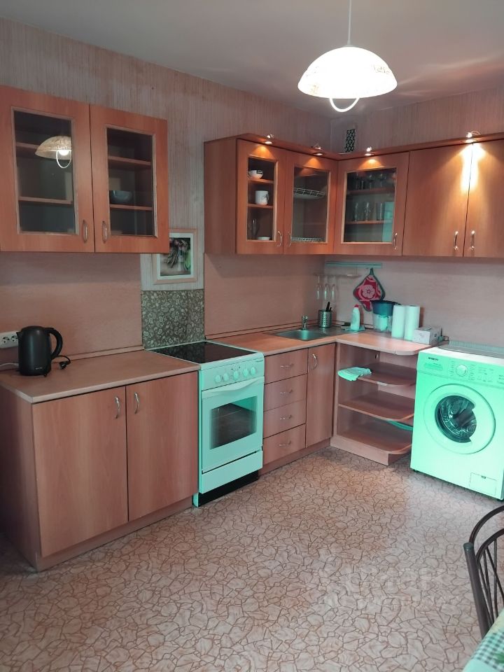 Продажа 1-комн квартиры на вторичном рынке улица Сикейроса, 12