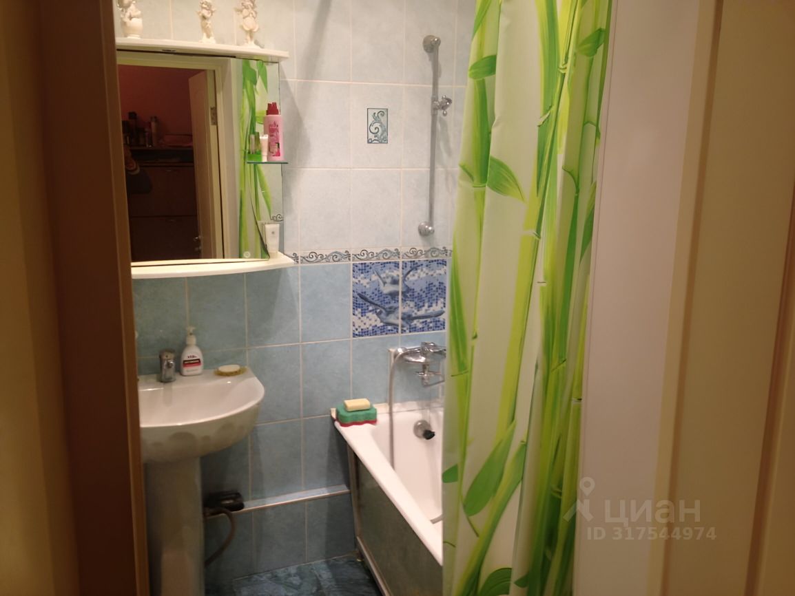 Продажа 2-комн квартиры на вторичном рынке улица 10-я Соколиной Горы,  д. 12