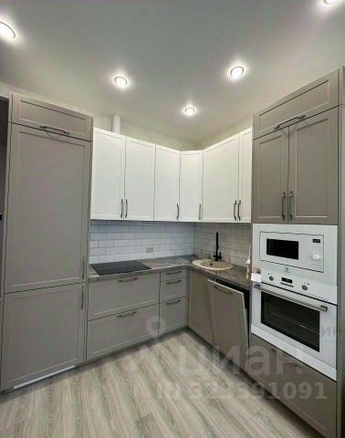 Продажа 2-комн квартиры на вторичном рынке улица Адмирала Макарова, 6А