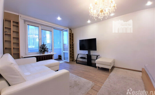 Продажа 1-комн квартиры на вторичном рынке Калибровская улица,  д. 11