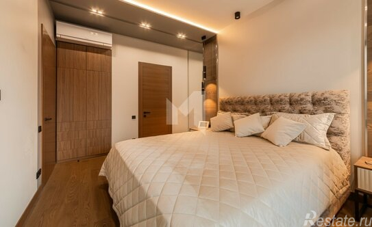 Продажа 3-комн квартиры на вторичном рынке Мантулинская улица,  д. 9 к3