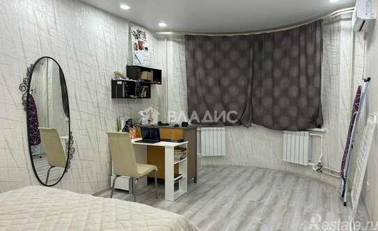 Продажа 1-комн квартиры на вторичном рынке улица Грина,  д. 1 к8