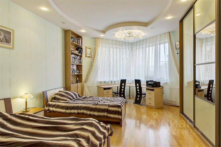 Аренда 3-комн квартиры на вторичном рынке Зоологическая улица, 18