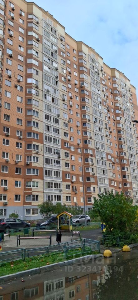 Продажа 3-комн квартиры на вторичном рынке Левобережная улица, 4к14