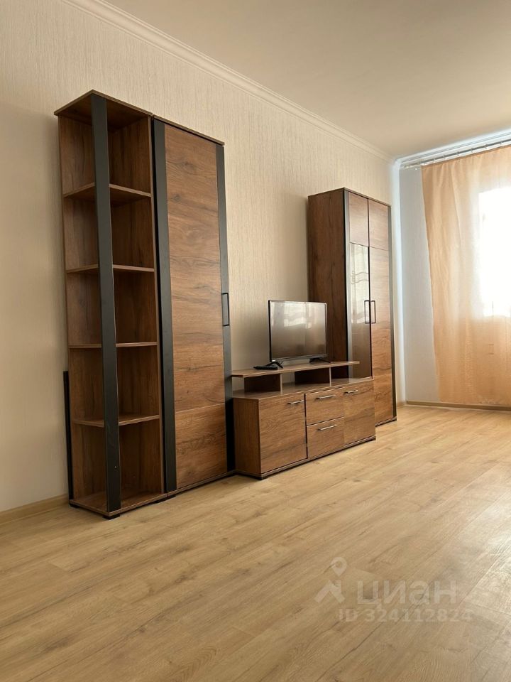 Аренда 1-комн квартиры на вторичном рынке Веерная улица, 26А