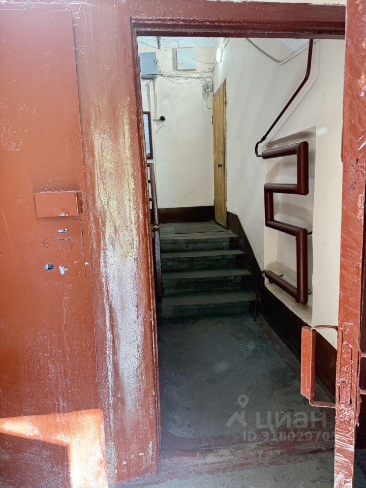 Продажа 3-комн квартиры на вторичном рынке Диагональная улица, 4К1