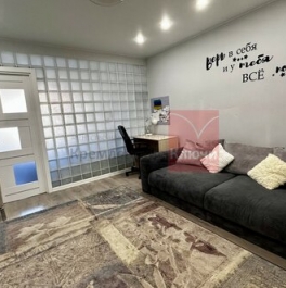 Продажа 2-комн квартиры на вторичном рынке улица Полины Осипенко,  д. 8 к1