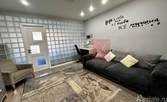 Продажа 2-комн квартиры на вторичном рынке улица Полины Осипенко,  д. 8 к1