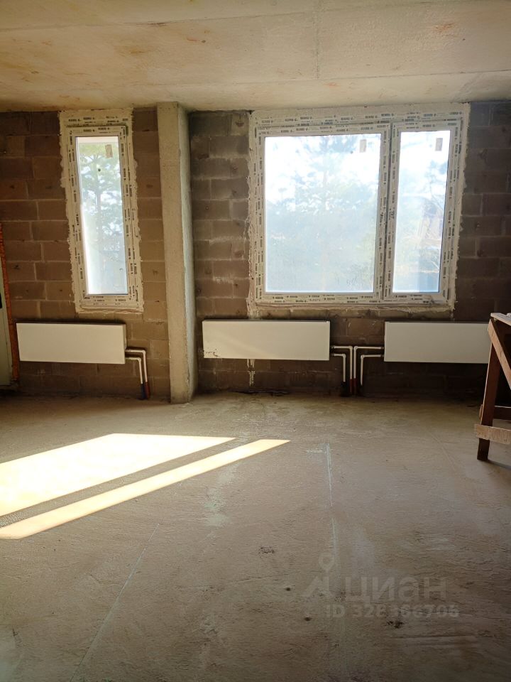 Продажа 1-комн квартиры на вторичном рынке пос. Рыбхоз, улица Ромашковая, 63к1