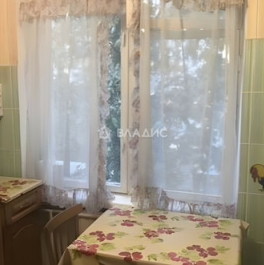 Продажа 1-комн квартиры на вторичном рынке Бухарестская ул,  д. 72 к2