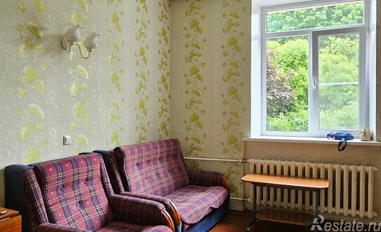 Продажа 3-комн квартиры на вторичном рынке Малоохтинский проспект,  д. 86А к1