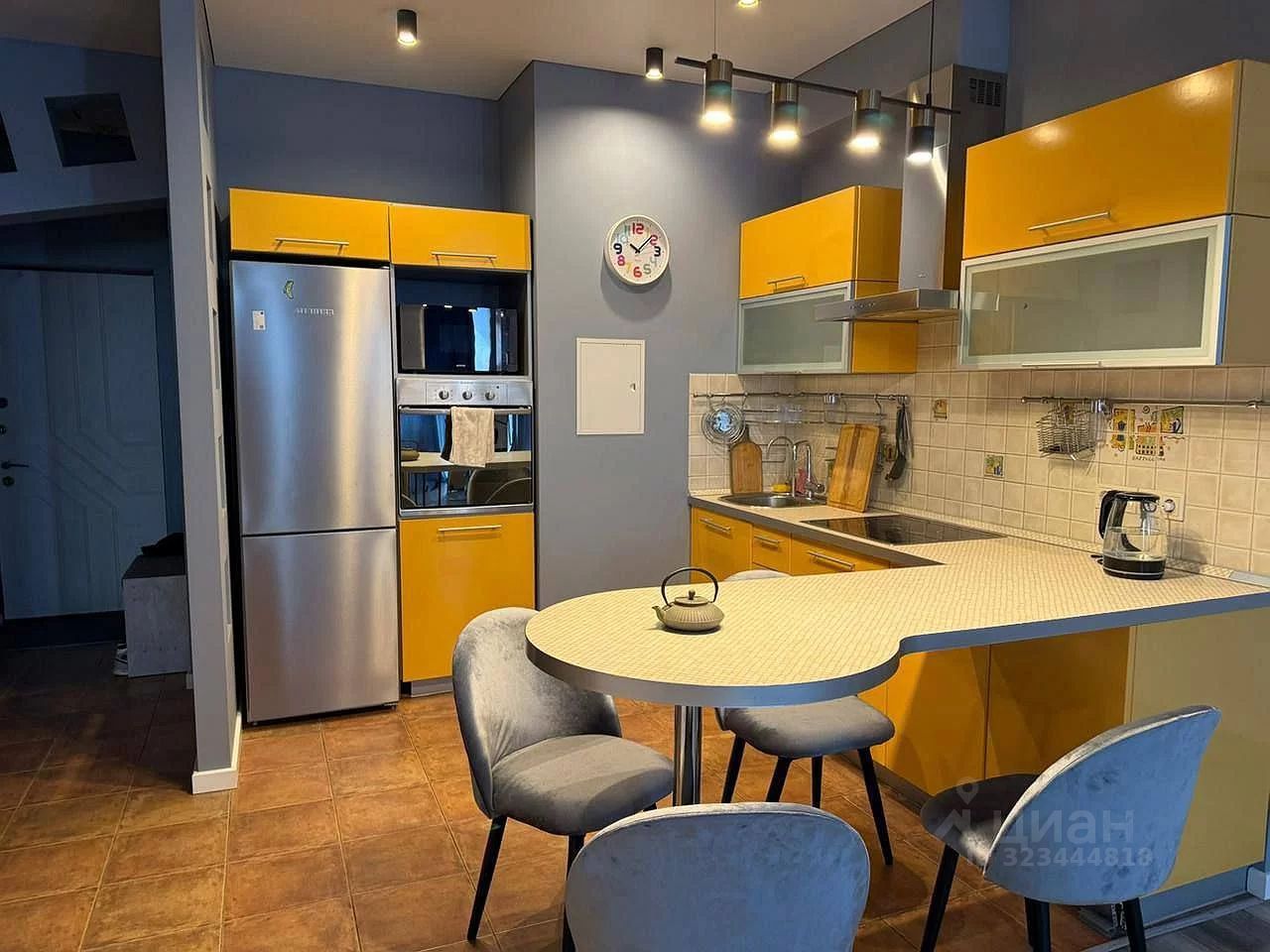 Аренда 3-комн квартиры на вторичном рынке улица Дыбенко, 14К2