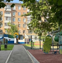 Продажа 3-комн квартиры на вторичном рынке ул Трофимова,  д. 24,  к. 1