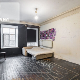 Продажа 4-комн квартиры на вторичном рынке Синопская набережная,  д. 28