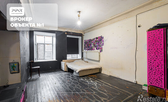 Продажа 4-комн квартиры на вторичном рынке Синопская набережная,  д. 28