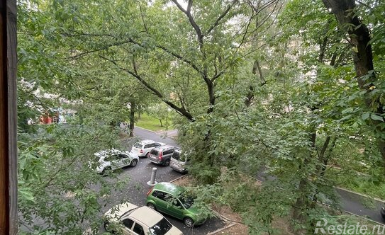 Продажа 2-комн квартиры на вторичном рынке Сторожевая улица,  д. 24