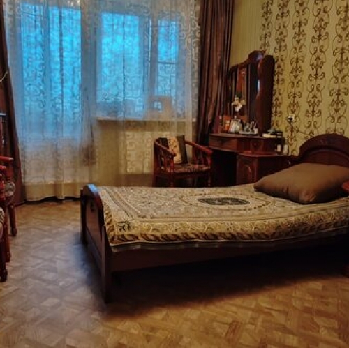 4-комн квартира Колпино г, Веры Слуцкой ул,  д. 19