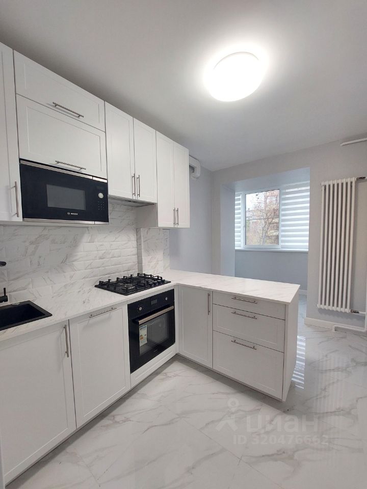 Продажа 1-комн квартиры на вторичном рынке Украинский бульвар, 3