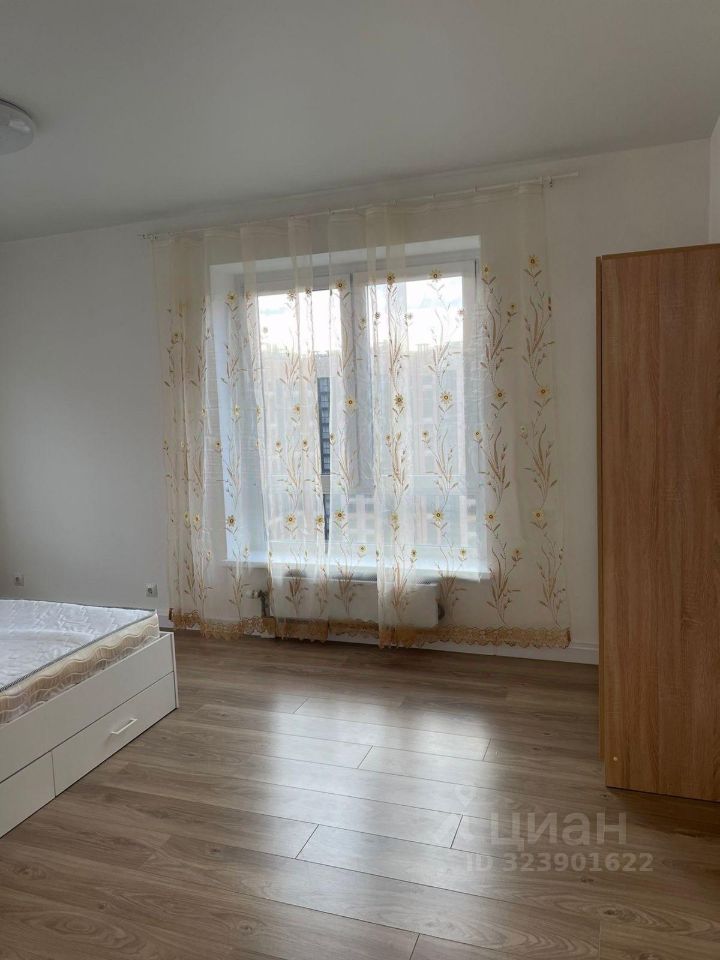 Аренда 3-комн квартиры на вторичном рынке Амурская улица, 2Ак2