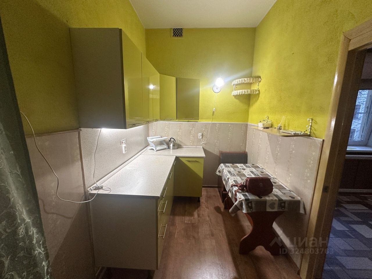 Аренда комнаты Глазурная улица, 10