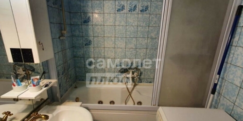 3-комн квартира улица Авиаторов,  д. 6