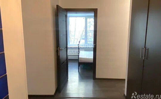 Продажа 3-комн квартиры на вторичном рынке улица Островитянова,  д. 49