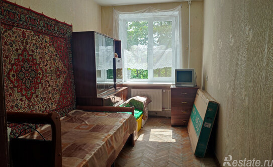 Продажа 3-комн квартиры на вторичном рынке улица Хлопина,  д. 7 к1