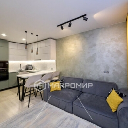 Продажа 2-комн квартиры на вторичном рынке Бугры п, Шекспира ул,  д. 5