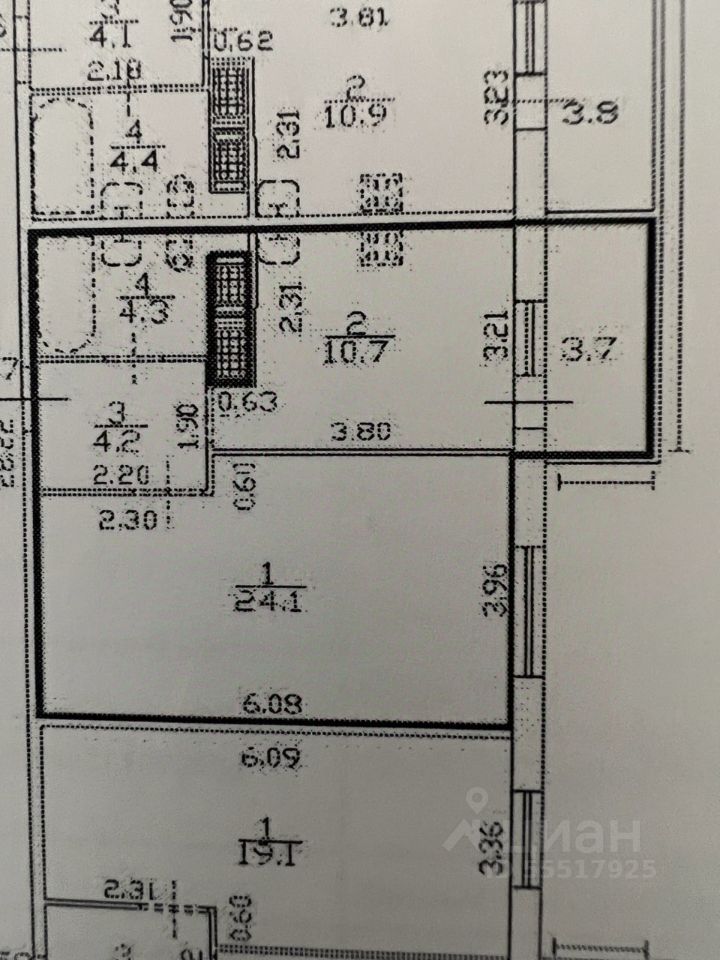 Продажа 1-комн квартиры на вторичном рынке улица Адмирала Трибуца, 8