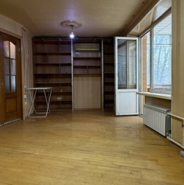 Продажа 3-комн квартиры на вторичном рынке ул Медиков,  д. 26,  к. 3