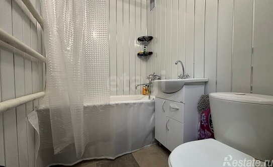 Продажа 1-комн квартиры на вторичном рынке Клишева, Центральная улица,  д. 1