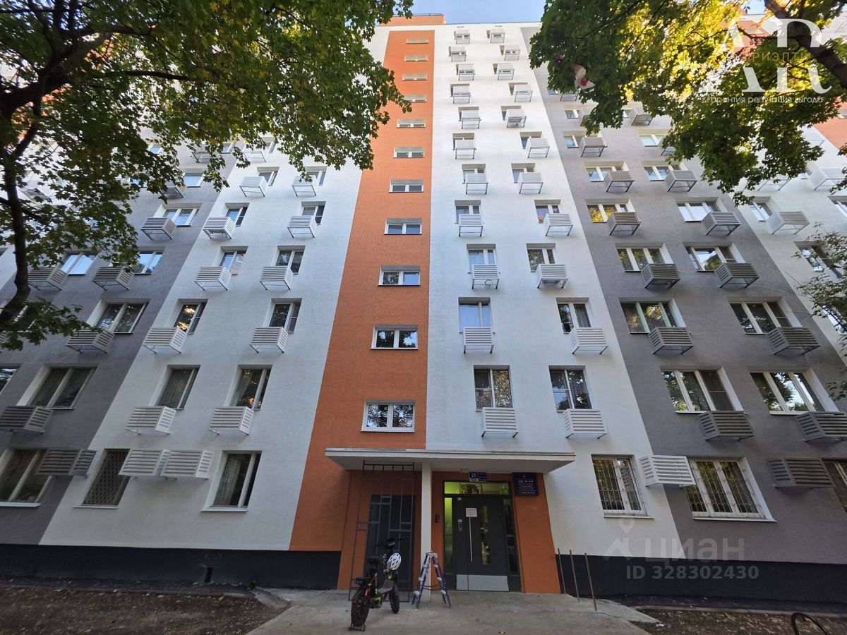 Продажа 3-комн квартиры на вторичном рынке Ореховый бульвар, 25