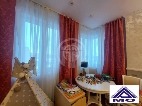 Продажа 2-комн квартиры на вторичном рынке Звенигород, ул. Спортивная,  д. 12/1