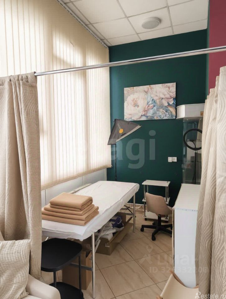 Продажа офиса Ясногорская улица,  д. 17 к1