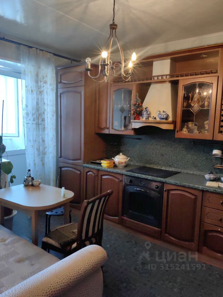 Продажа 3-комн квартиры на вторичном рынке Коломна, улица Ленина, 69