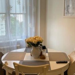 Продажа 3-комн квартиры на вторичном рынке улица Лёни Голикова,  д. 47 к4