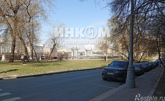 Продажа 2-комн квартиры на вторичном рынке Ростовская набережная,  д. 3