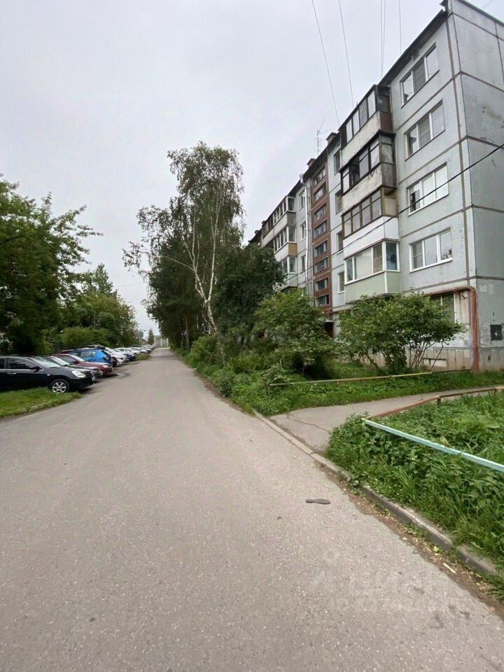 Продажа 2-комн квартиры на вторичном рынке пос. Новый Свет, 37