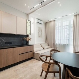 Продажа 2-комн квартиры на вторичном рынке пр-кт Патриотов,  д. 33,  к. 1