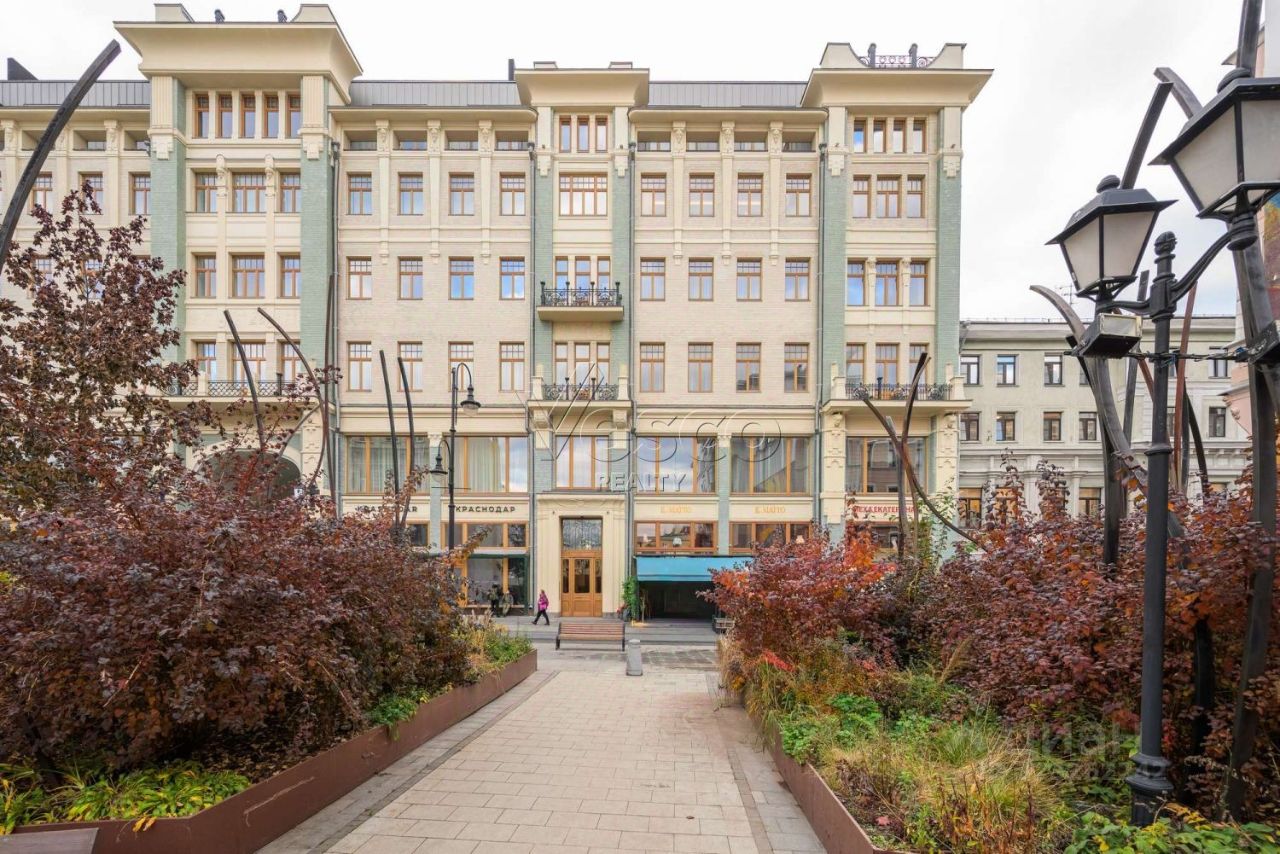 Продажа 3-комн квартиры на вторичном рынке улица Большая Дмитровка, 9С1