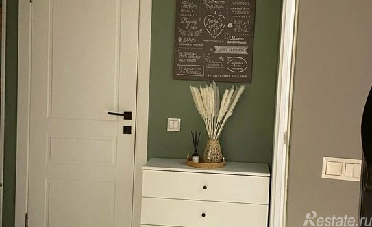 Продажа 2-комн квартиры на вторичном рынке Одинцовский городской округ, Рябиновая улица,  д. 7