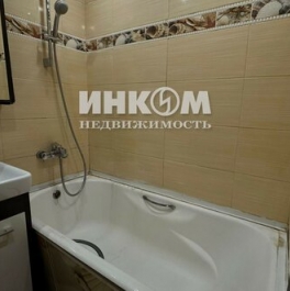 Продажа 3-комн квартиры на вторичном рынке б-р Маршала Рокоссовского,  д. 42