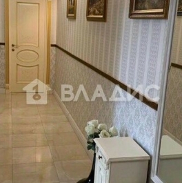 Продажа 3-комн квартиры на вторичном рынке Химки, ул Ватутина,  д. 4,  к. 2