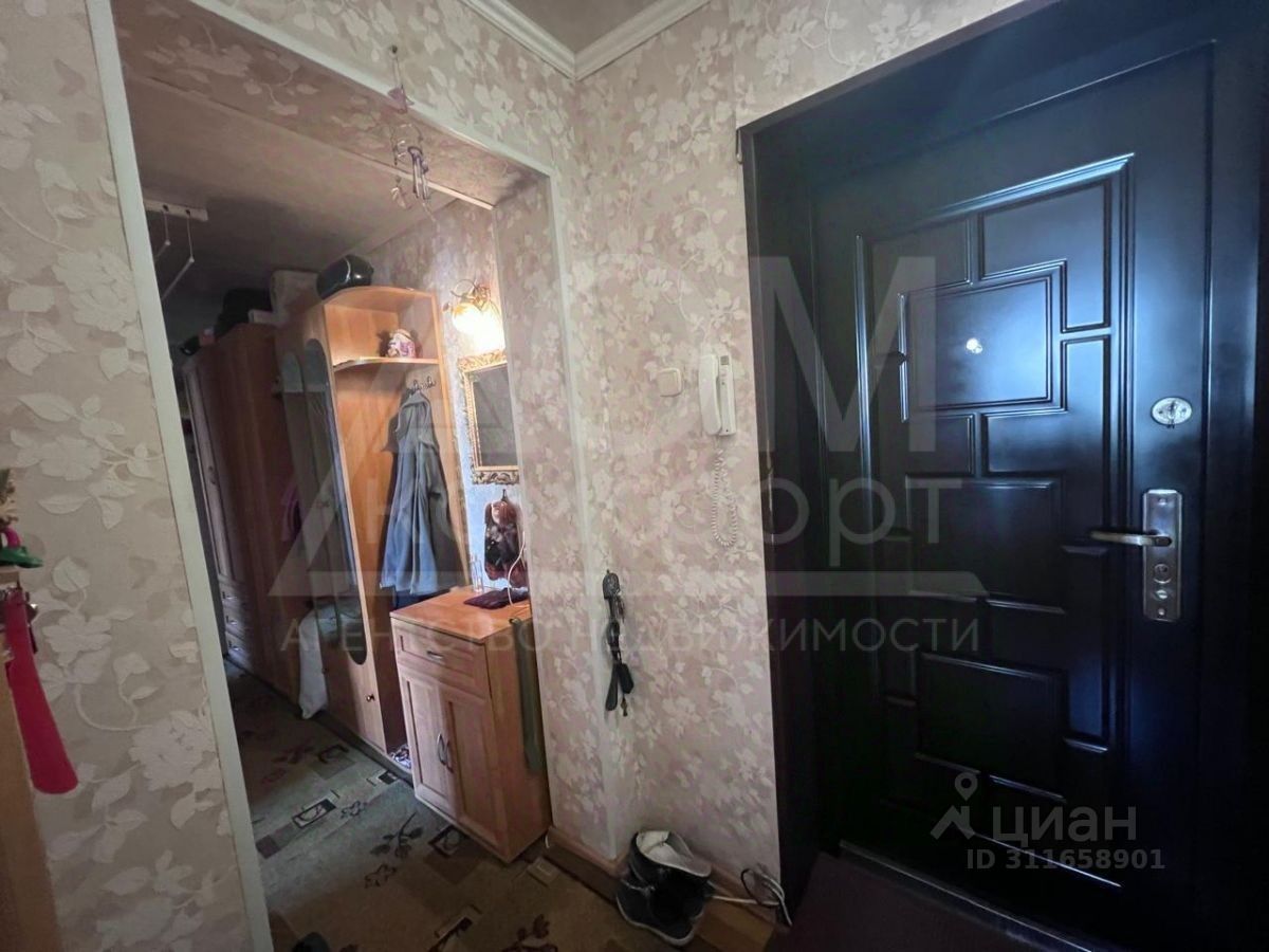 Продажа 3-комн квартиры на вторичном рынке Кузнечное пгт, Приозерское шоссе, 16